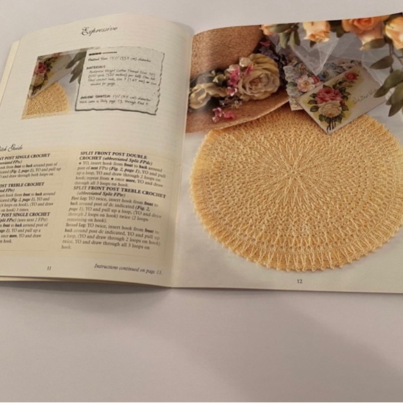 Extra Special Doilies Crochet Book - Picture 4 of 11